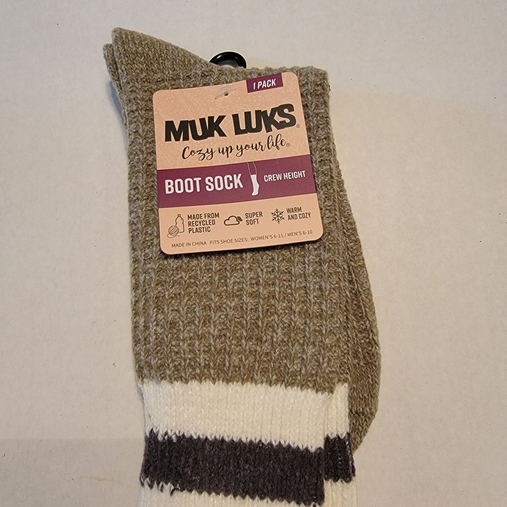 Muk Luks Boot Socks Crew Height Army Green - Size 6-11W / 6-10M NWT
